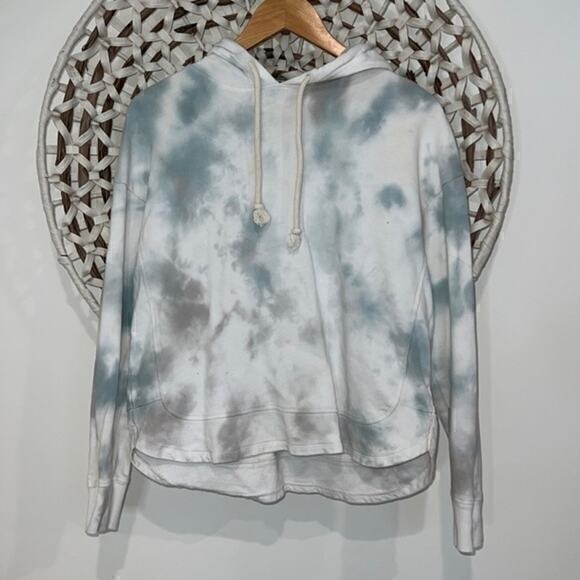Universal Threads gray, white and blue tye dye sweatshirt size small - Picture 1 of 5